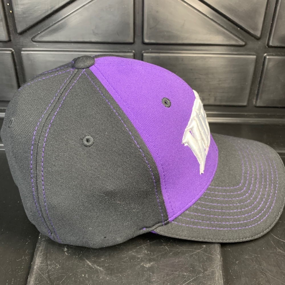 Detroit Vipers 7 3/8 Pacific Headwear Cap Hat NHL - Picture 2 of 9